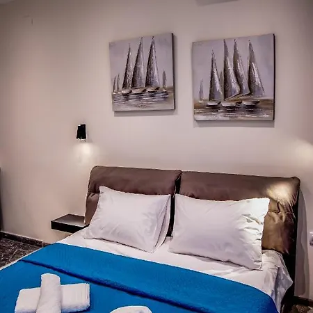 Diamond 32 * Thessaloníki